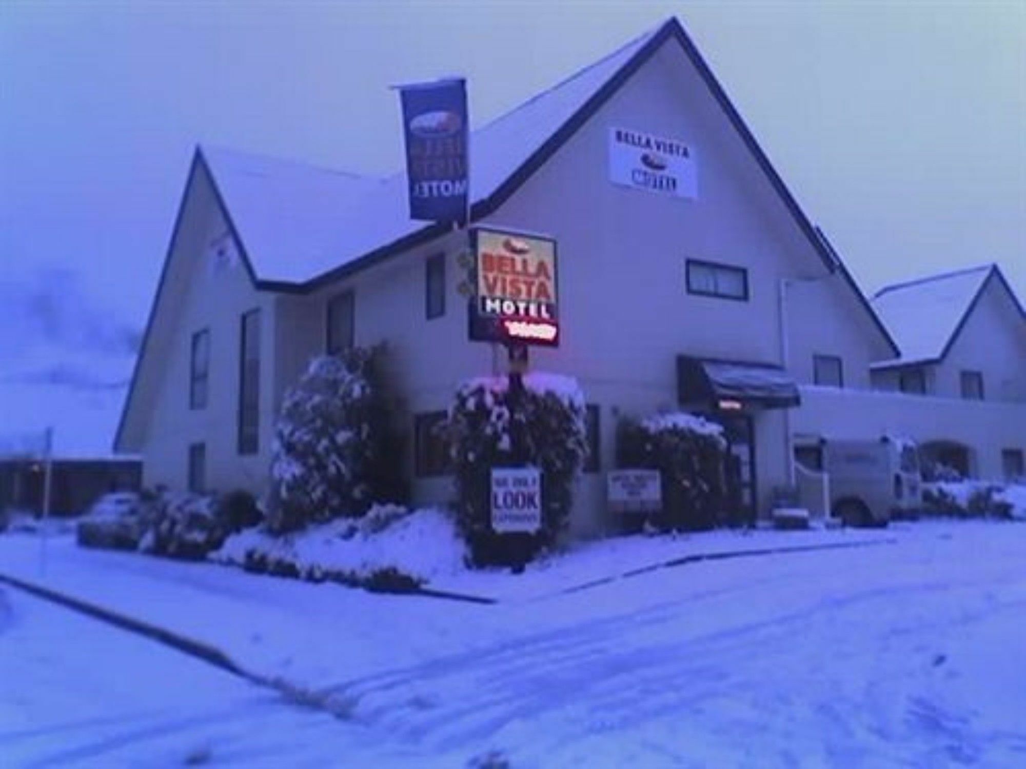 Bella Vista Motel Lake Ванака Екстер'єр фото